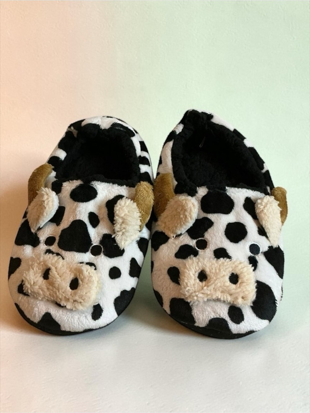 Cow Print Plush Slippers Women’s Cozy Farmhouse Cottagecore House Shoes NWT